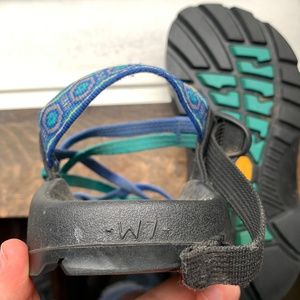 Double strap CHACOS